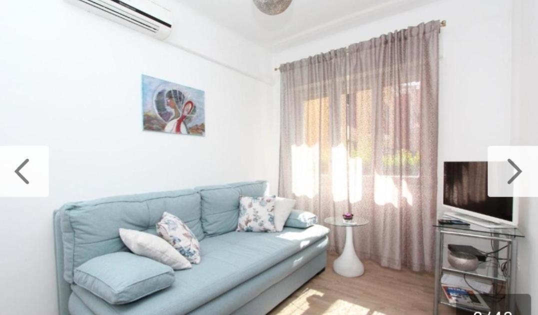Kika Apartment Ровин Екстериор снимка